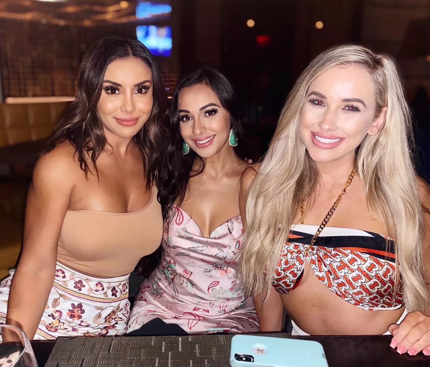 [3] Choose your fighter.