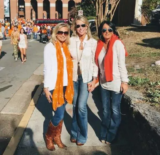 3 MILFs 3 MILFs