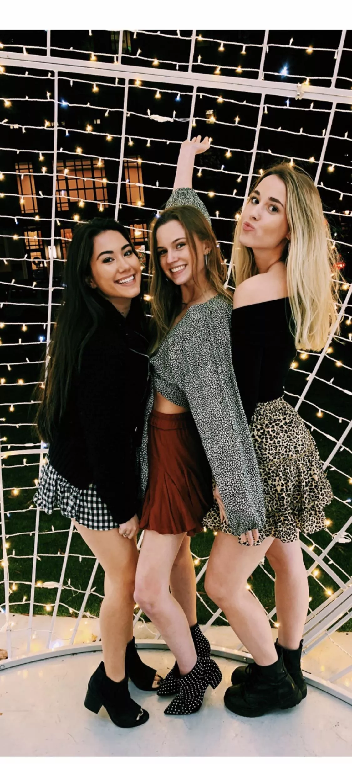 [3] pick one to undress