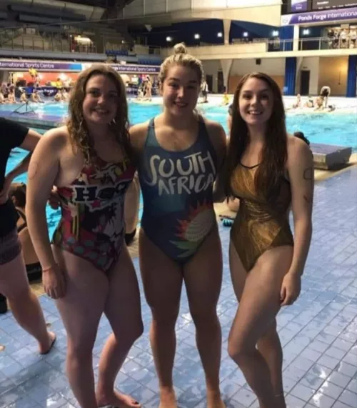 3 swimmers 3 swimmers