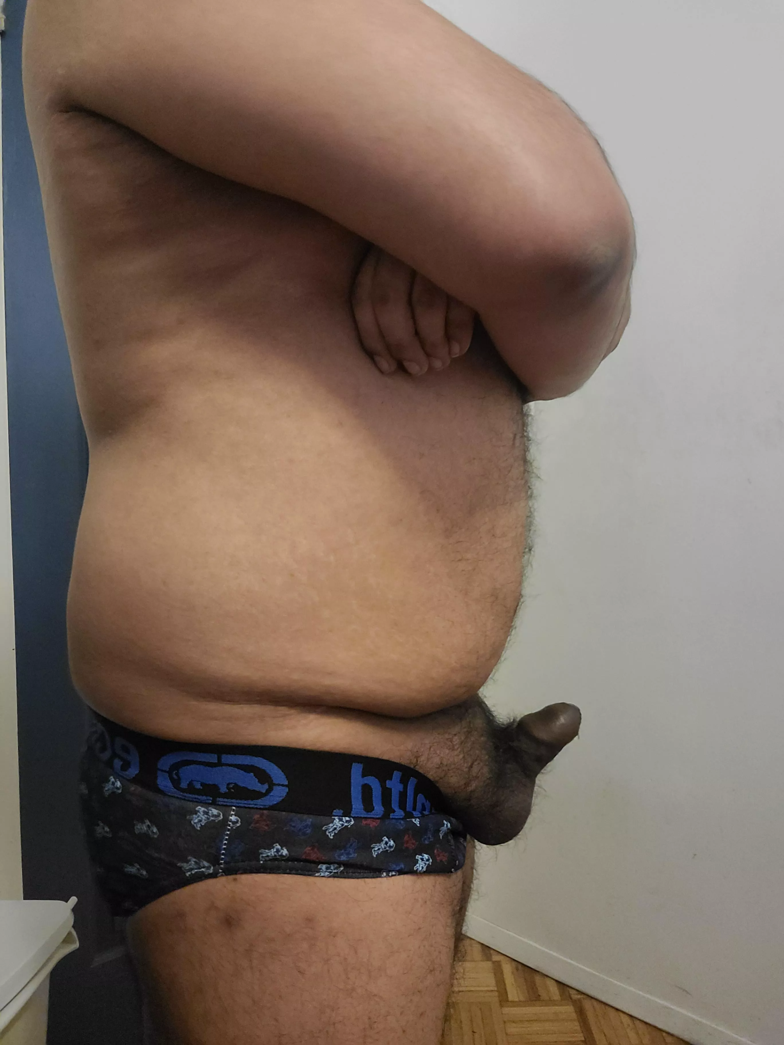 [30] Bored can't sleep hangin out in briefs