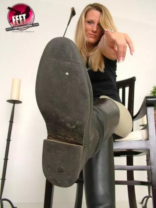 30 [F4M] Cali/online: submit to your new Mommy you snap..marydonald3857