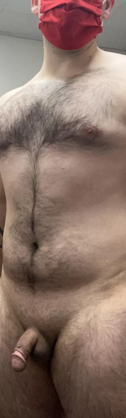 30 M 6’ 215 grower not a shower.. maybe if I lost a few pounds