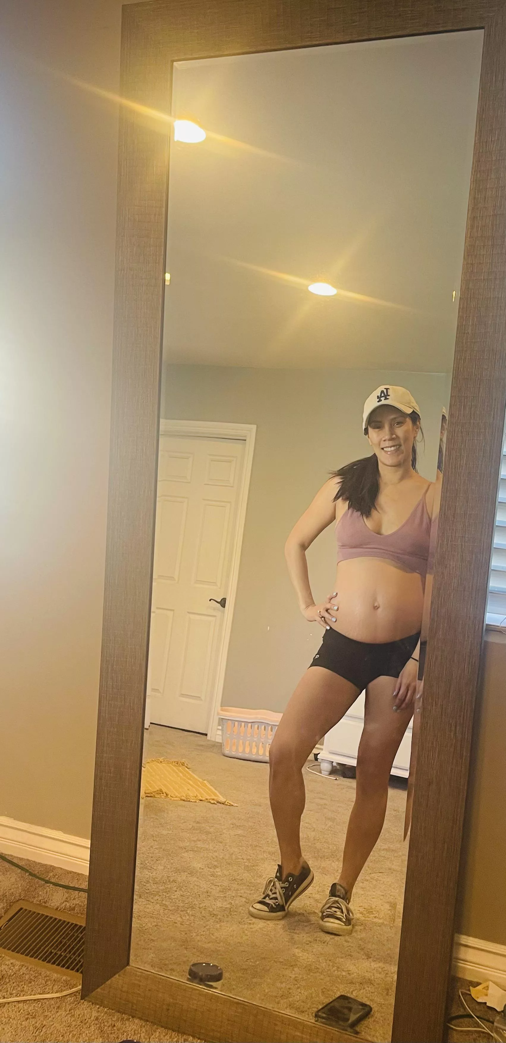 30 week’s preggo and working out.. not easy lol 30 week’s preggo and working out.. not easy lol