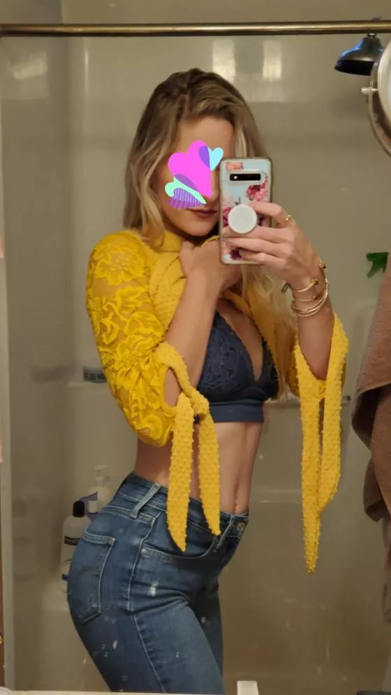 30 years old and loves lingerie, and she has been loving the reactions. kik thegreatpnw 30 years old and loves lingerie, and she has been loving the reactions. kik thegreatpnw