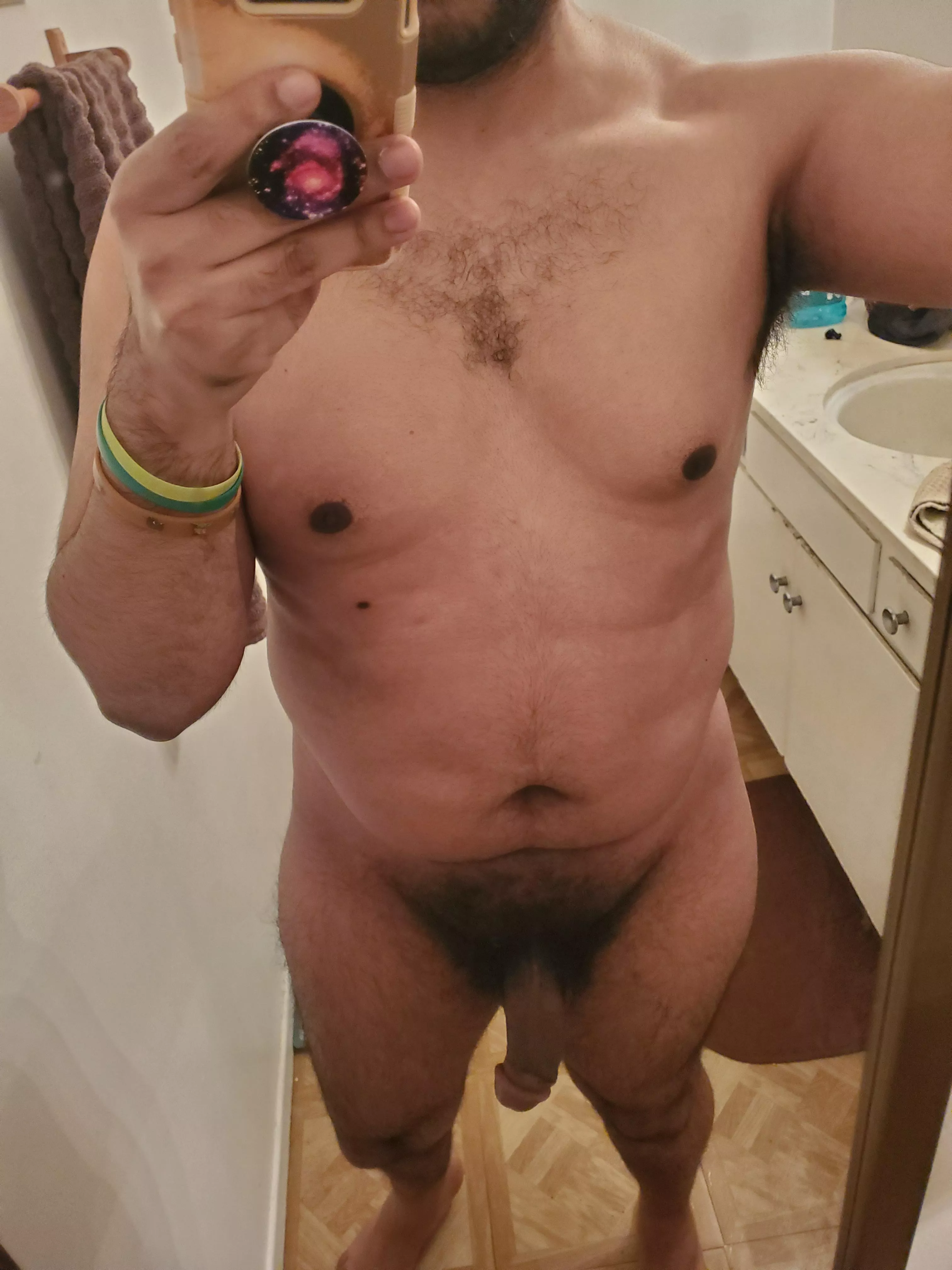 30yo vers musclecub looking for a bf who also lifts and games (ps4/switch/pc)