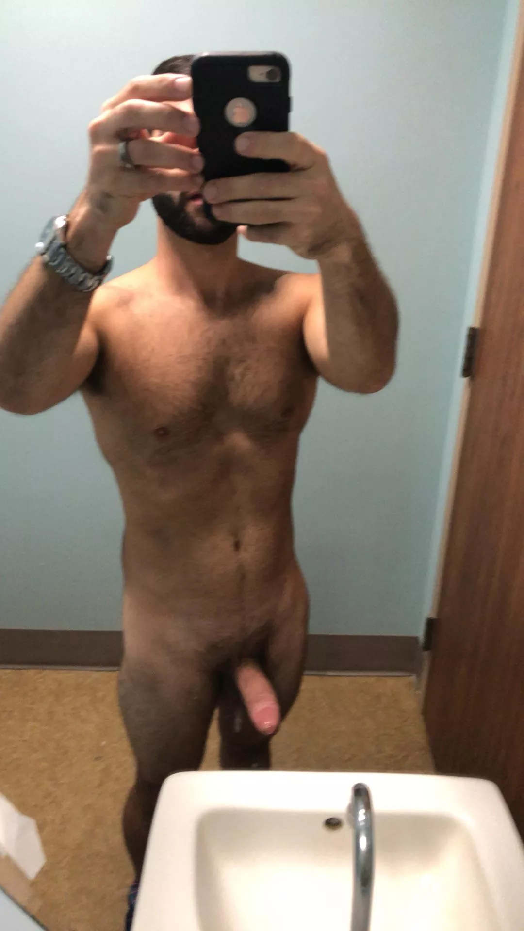 32 looking to have a long term fling behind my wife’s back for the new year