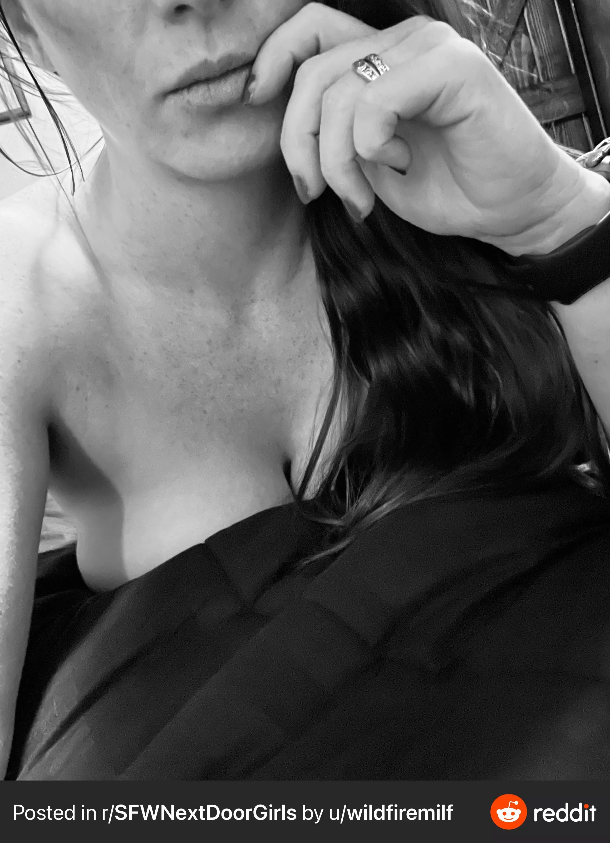 32 year old red tinted hair milf with the completion to go along π 32 year old red tinted hair milf with the completion to go along π