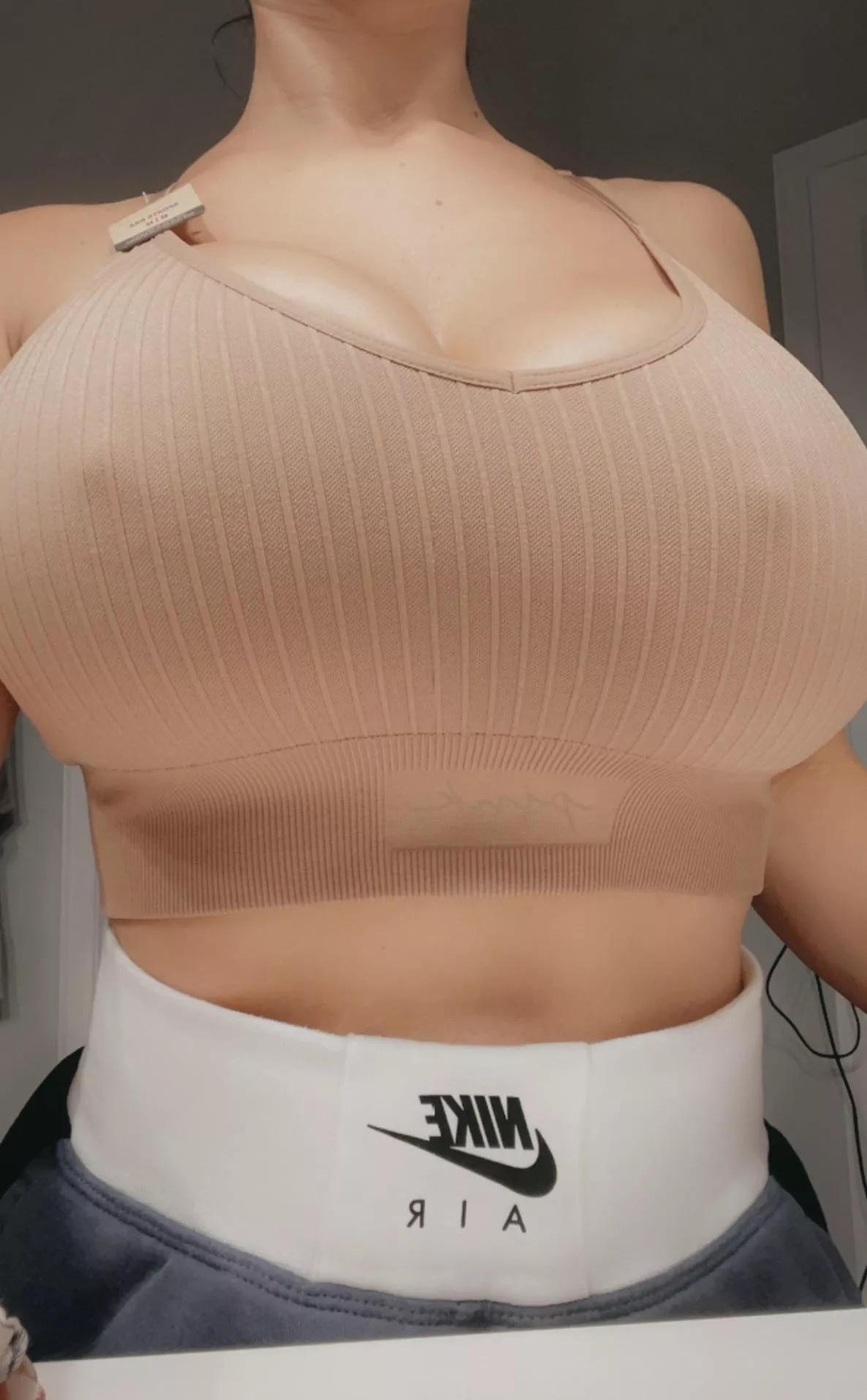 32DDD on a Size 0 Frame 32DDD on a Size 0 Frame
