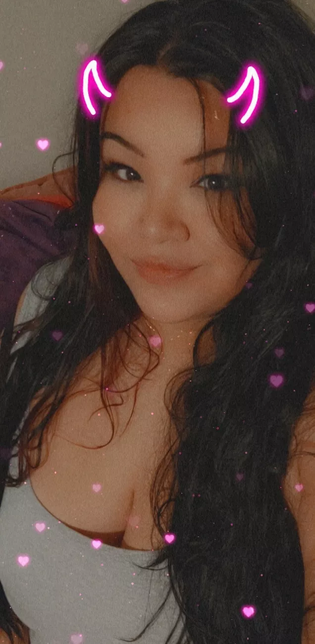 [32f] yeah it's a snap filter but I love it