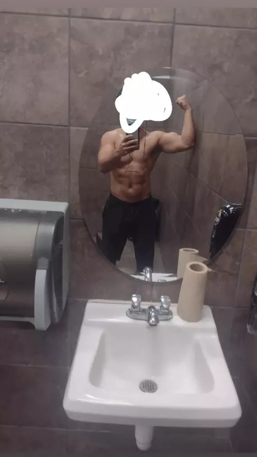32m Durham area bull with upcoming travel as well 32m Durham area bull with upcoming travel as well