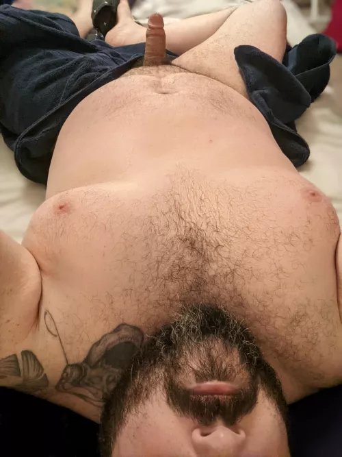 [32M] Freshly showered, ready for the day.