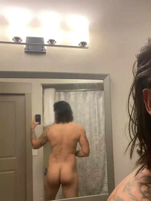 33 M 6’2” 212 - happy hump day.