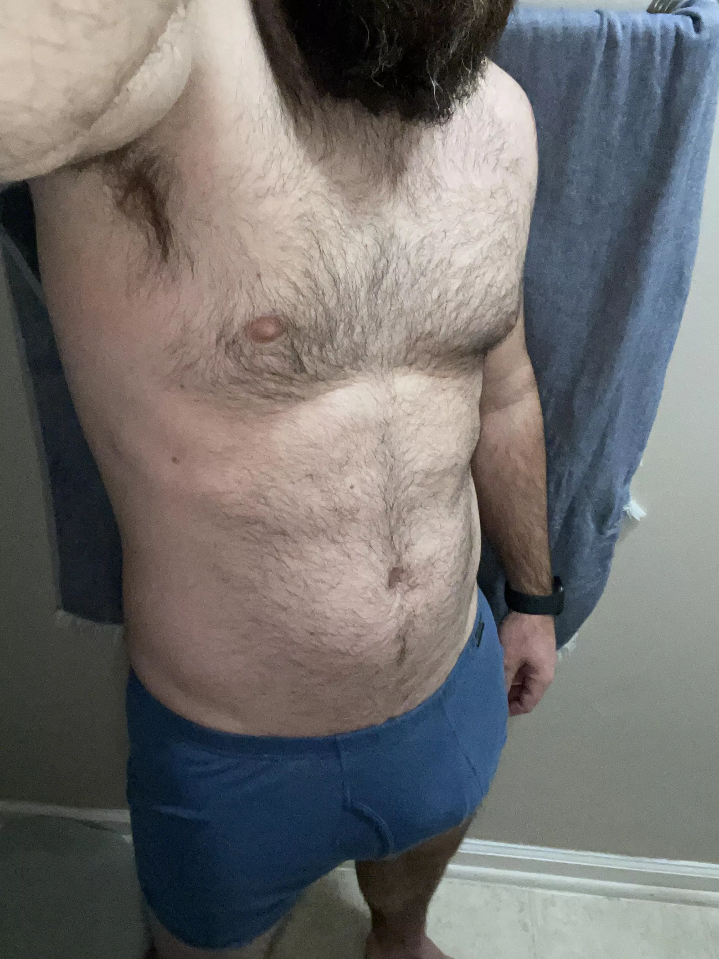 34 hairy bulge anyone? 34 hairy bulge anyone?