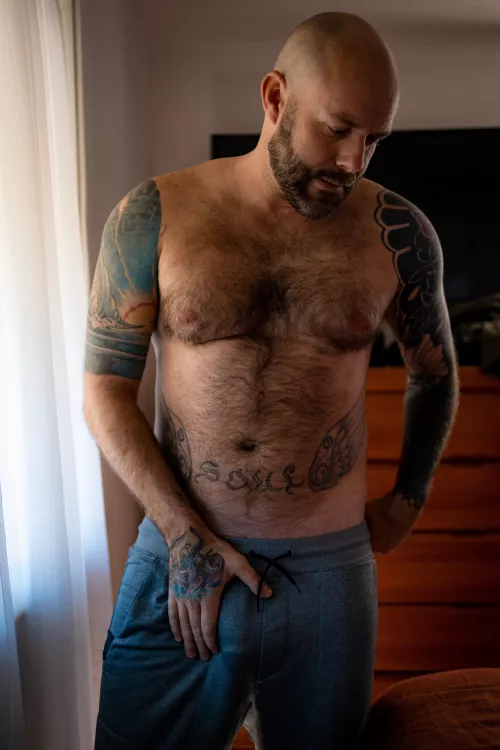 [34] Having a lazy Boxing Day.