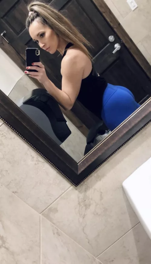 35 f milf gym ponytail