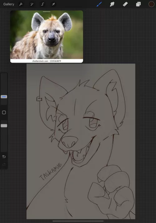 35 min sketch, trying to improve on furry art. doodling possible fursona :3