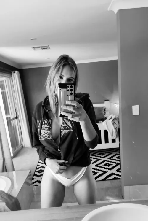 35 yo mum...milfie or no??