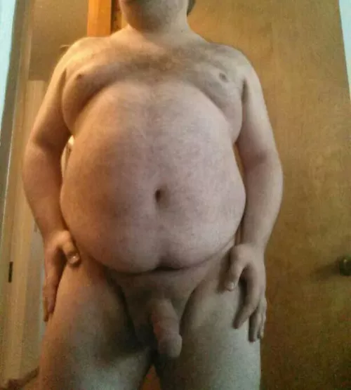 36 and craving a much older daddy to worship!