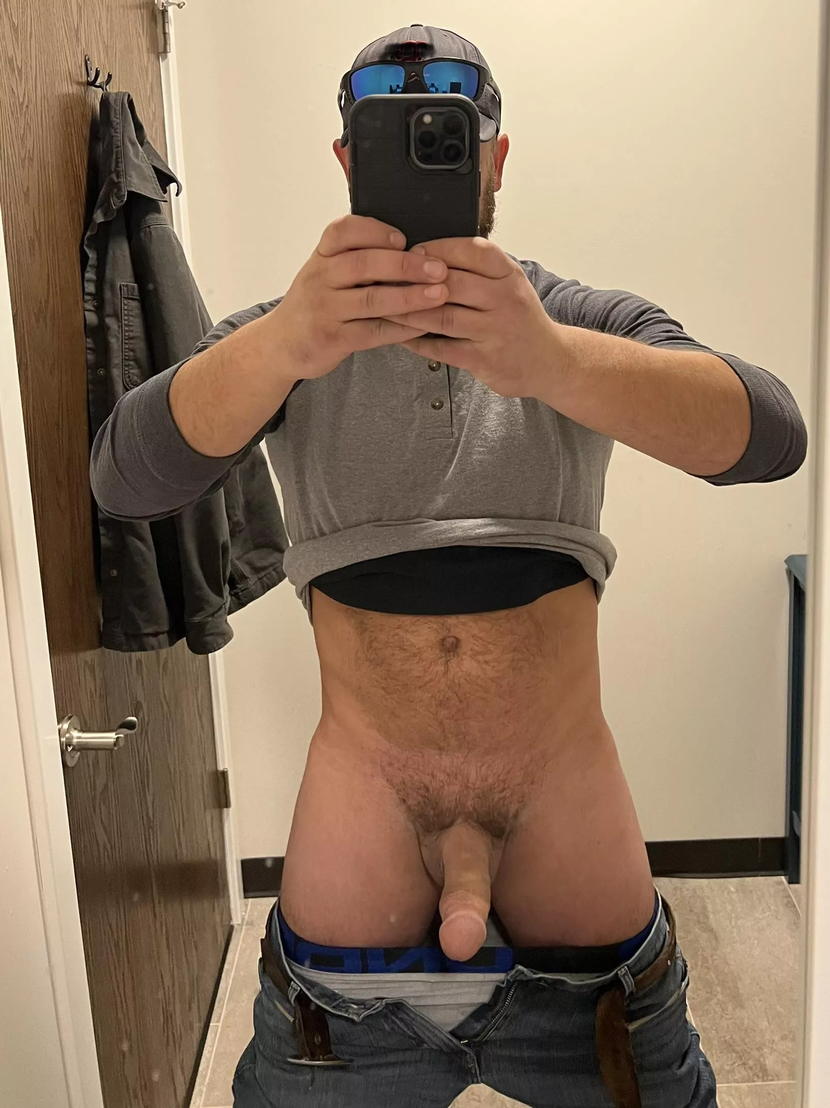 [36] anyone need some dad dick?