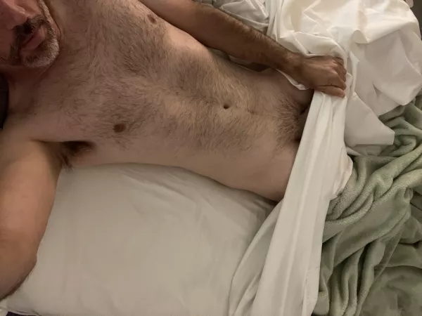 (37) Ladies, wanna come cuddle? I won’t bite….