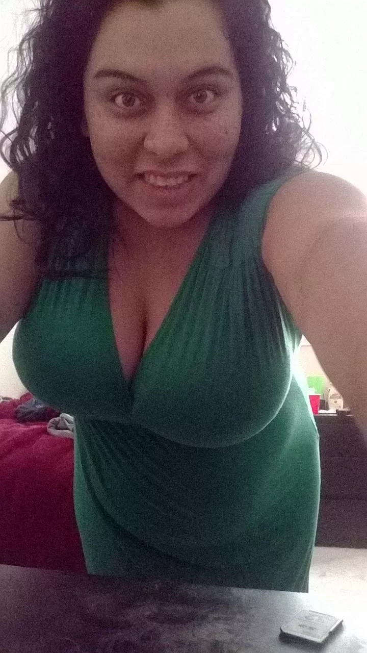 37F wife trade. Send sample to 141thumper on kik. Lots of bj, Feet, heels and videos. Custom request available while up. Wife currently blowing me. 37F wife trade. Send sample to 141thumper on kik. Lots of bj, Feet, heels and videos. Custom request available while up. Wife currently blowing me.