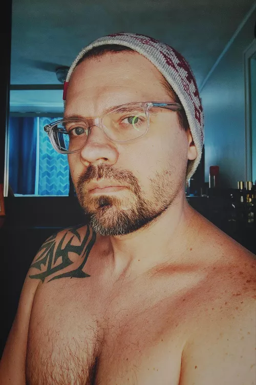 39 Just me this time. While using my light ring today I decided to take a headshot.