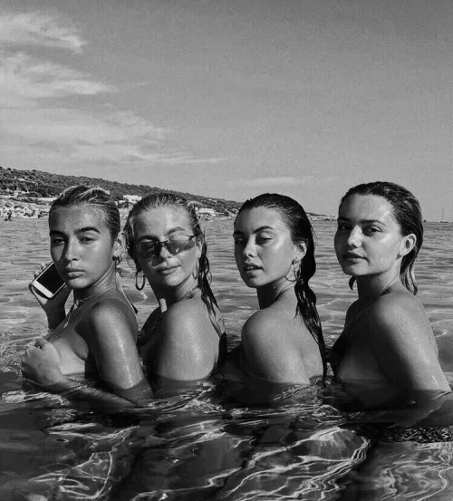 [4] topless at the beach