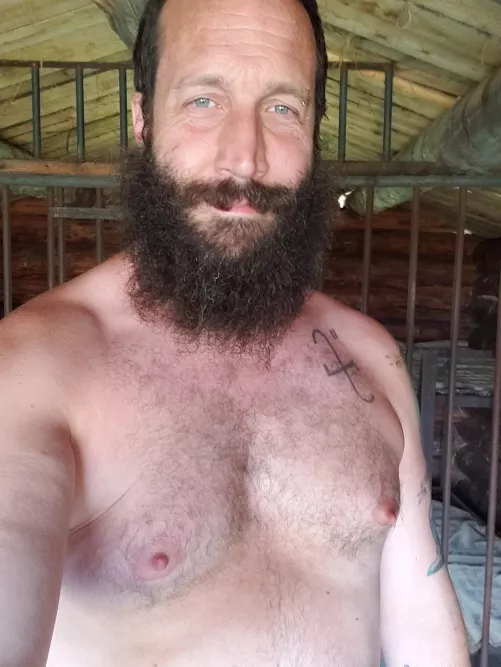 (40) Mountain man Daddy (40) Mountain man Daddy