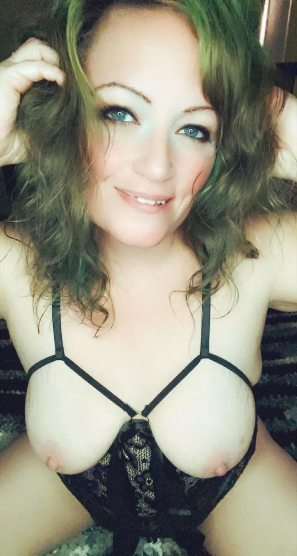 40 year old milf😈 40 year old milf😈