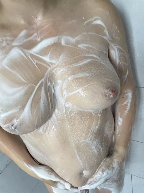 40yo mom..not perfect, but hey it's what I got