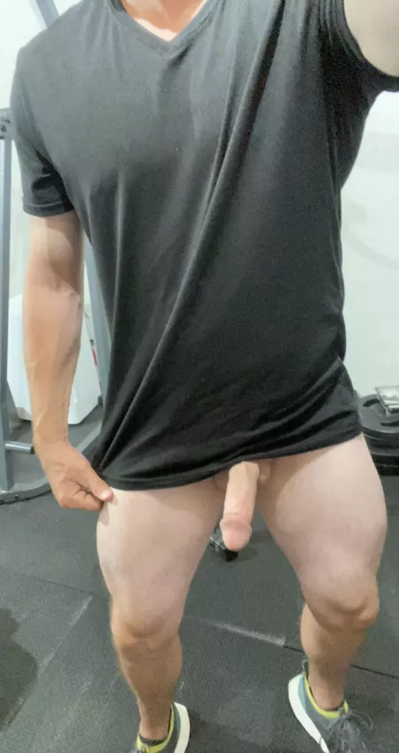 41 [M] “Fitting” in some cardio😈