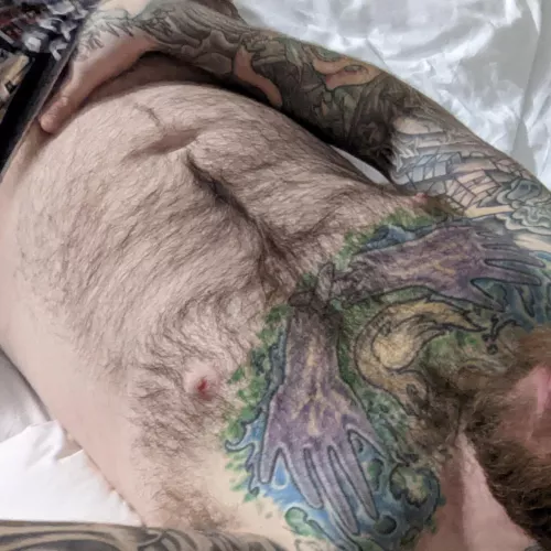 41 (m) If ya can't handle the dad bod you can't handle the dad rod.