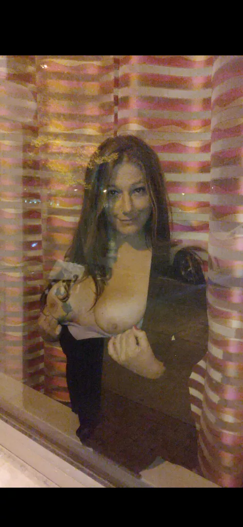 41 Tampa Hotwife stripping into the next chapter of life!!! Cum be a part of it!!!!