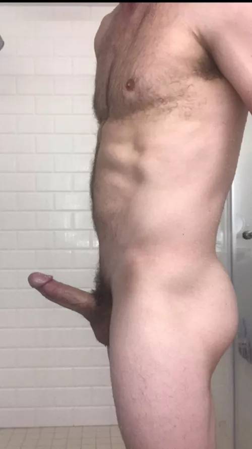 [41] Who wants to join Daddy in the shower to finish me off for the day😜🤷🏼‍♂️