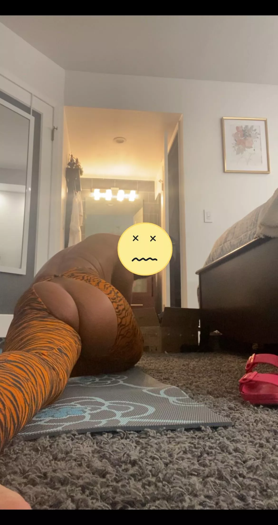 4’11 ☺️ 😈😈 slide in my messages and tell me what you want to do in this outfit?