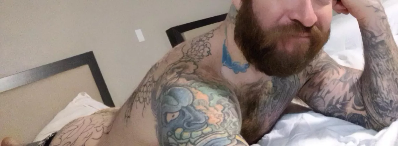 41(M) Anybody wanna join me in the hotel room?