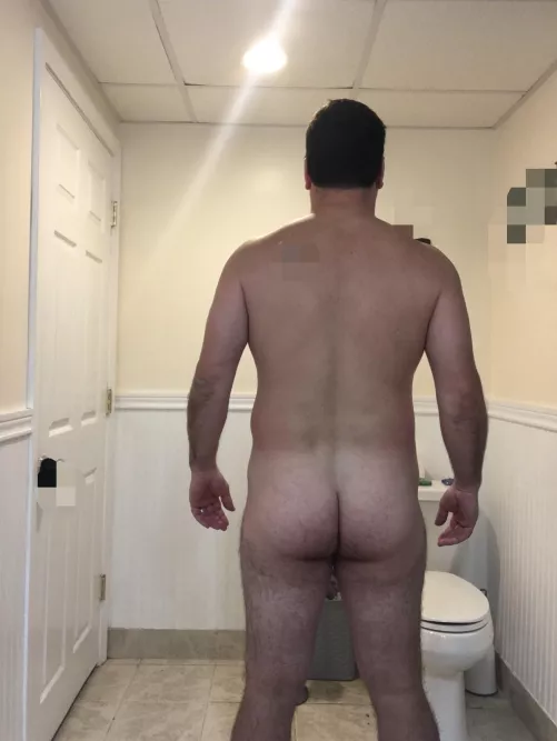 (43) View of my backside. (43) View of my backside.