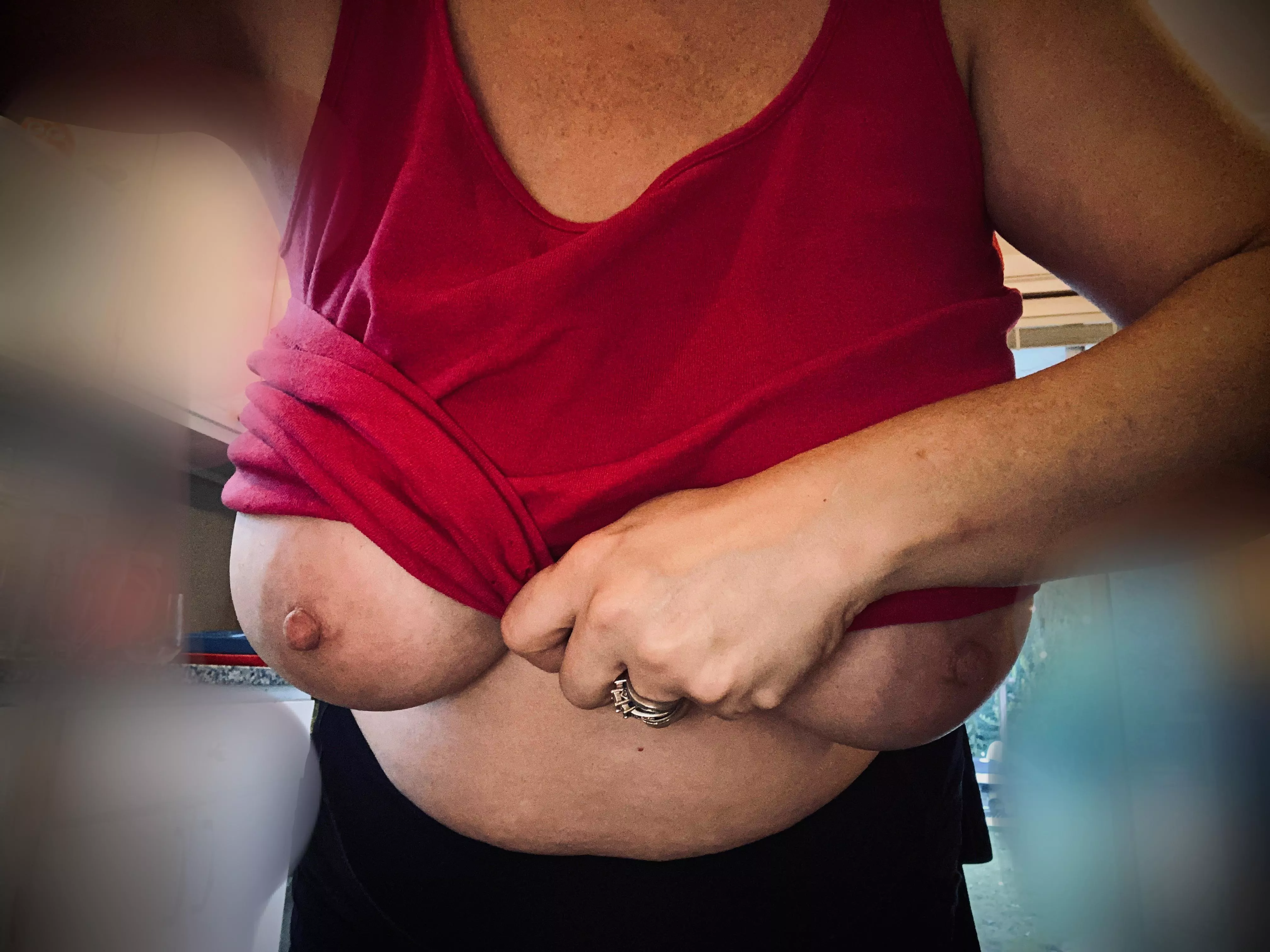 43 yo wife with 2 kids 43 yo wife with 2 kids