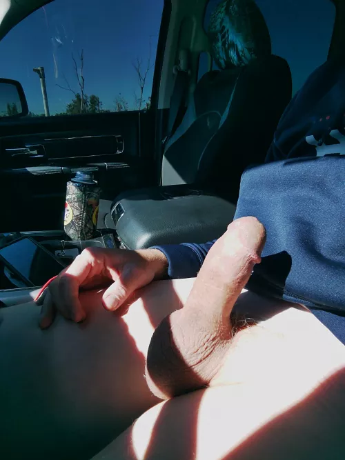 (44) Just waiting the wife to finish shopping