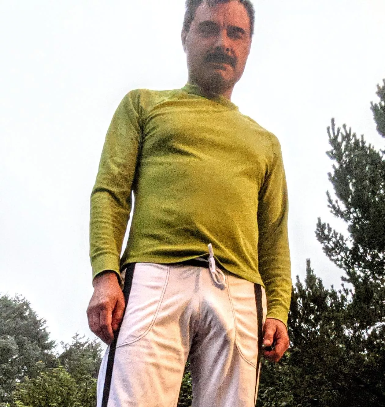 44. Ready for an early morning dog walk at the coast. Want to meet me on the beach? 44. Ready for an early morning dog walk at the coast. Want to meet me on the beach?