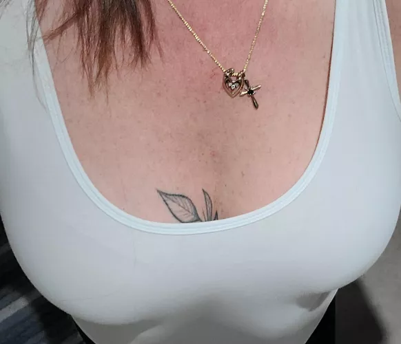 45y mom..is this good for a Monday morning meeting