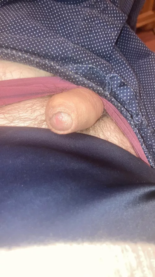 [46] love small cock.