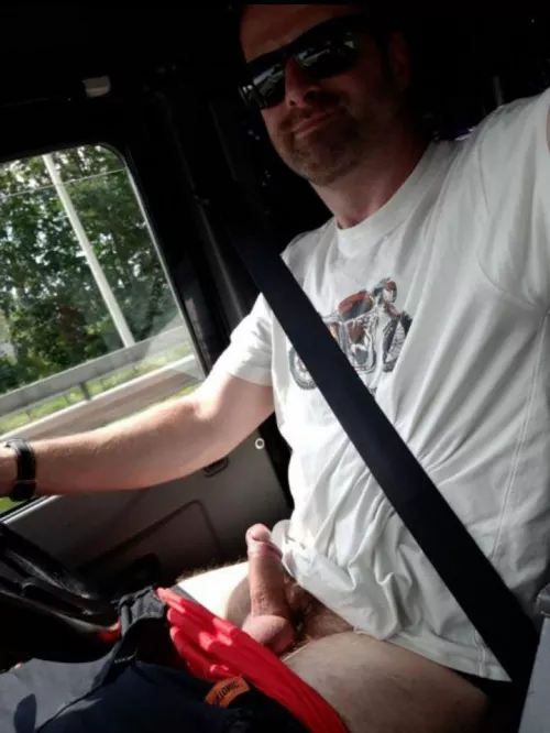 (46) wanna join my holiday trip? Contact me 😊