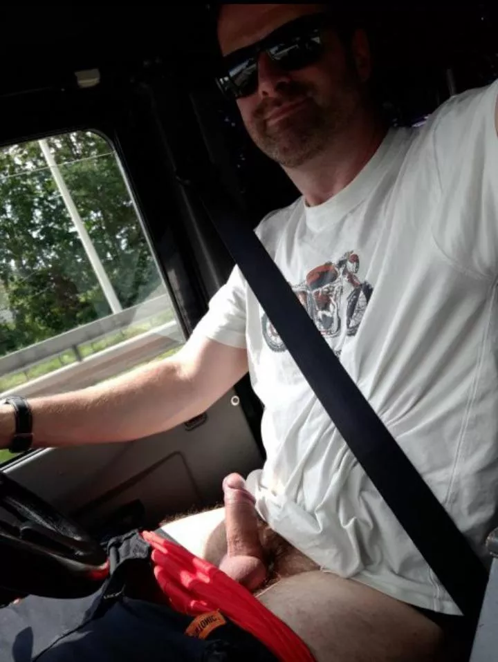 (46) wanna join my holiday trip? Contact me 😊