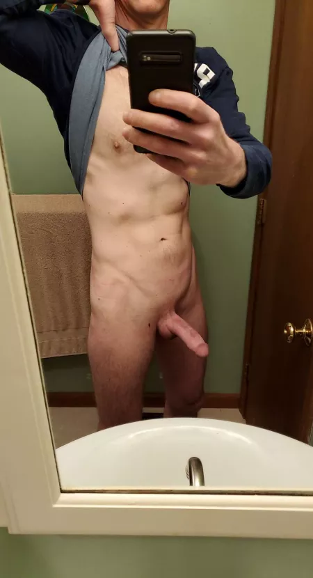 46M, Boston area fit older for a Hotwife Saturday night...? 46M, Boston area fit older for a Hotwife Saturday night...?