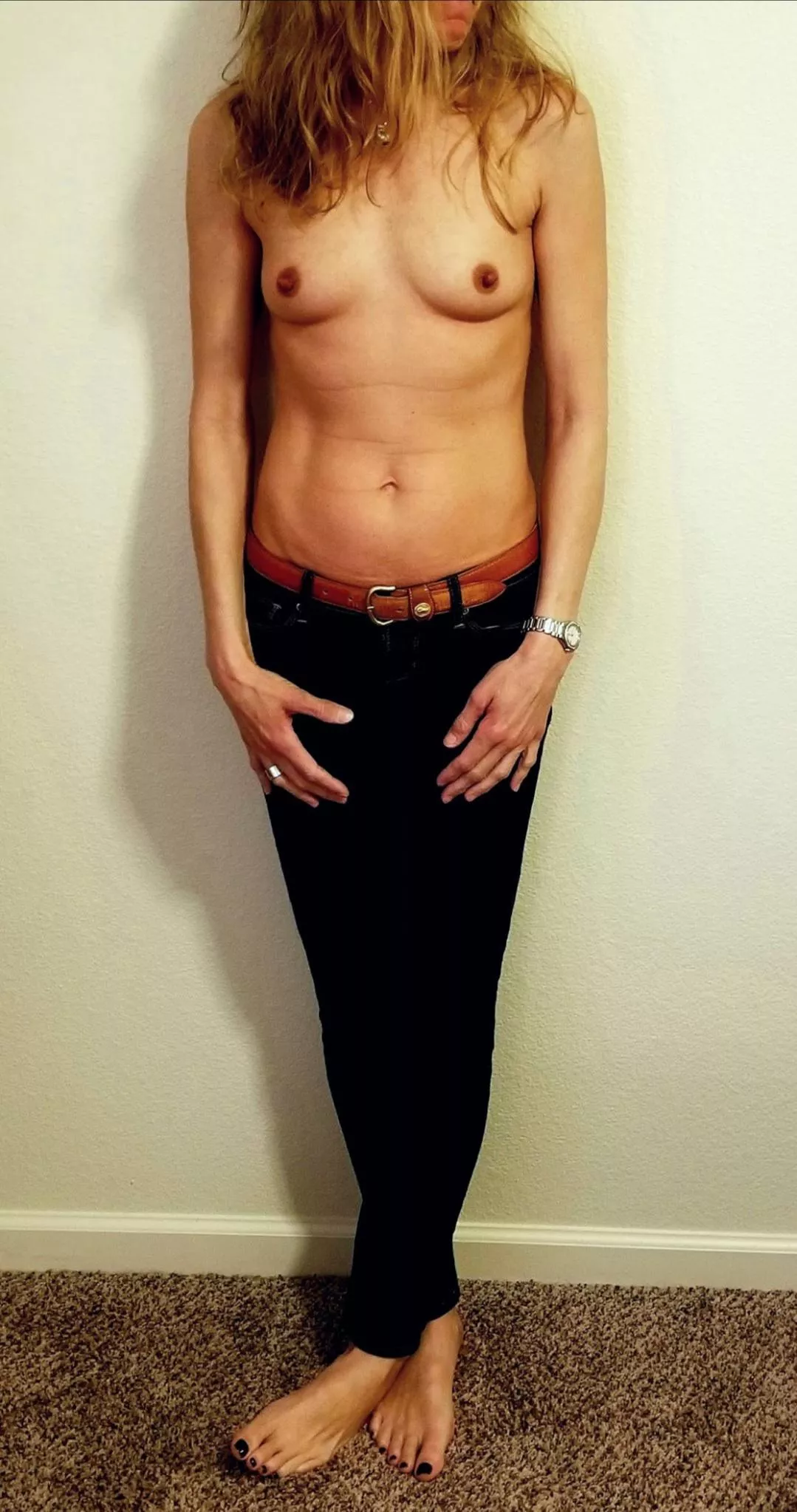 47 (F) 💋 47 (F) 💋