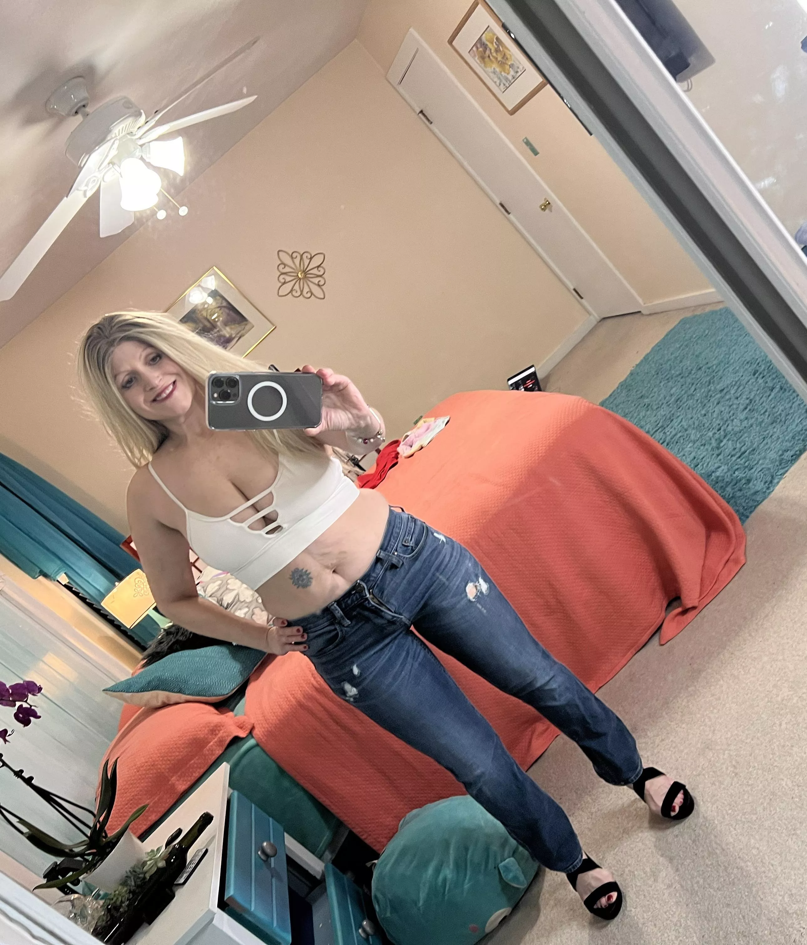 47 years old 2 kids. milf gilf or cougar? Help !