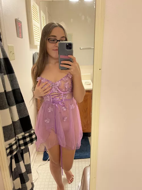 4β8 petite smash or pass? π
