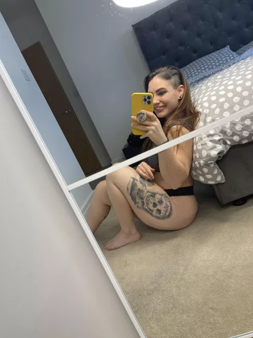 4ft 8” little cutie 🥰